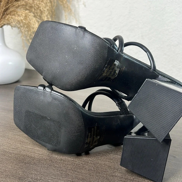 NEW- ABOUND Womens Austyn Black Strappy Sandal - Picture 7 of 10